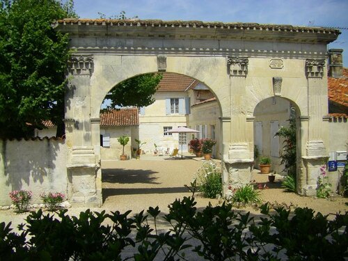 Chambre dHôtes Clos des Pierres Blanches, Reserva ahora Bed & breakfast Brie-sous-Archiac 