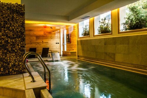 Hotel Carlone, Забронировать Отель Брегуццо Chiese Valley