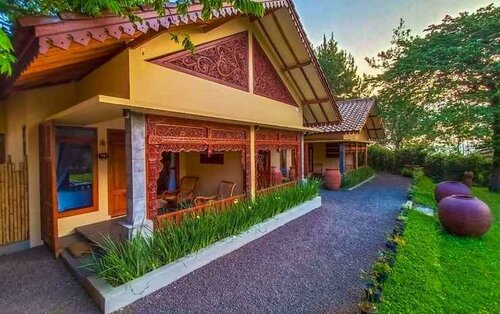 Mulberry Villa