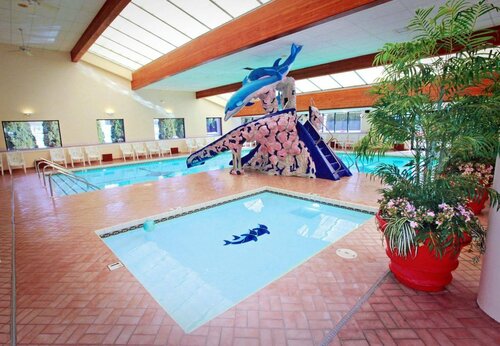 Grand Marquis Waterpark Hotel & Suites, Забронировать Отель Lake Delton The Dells