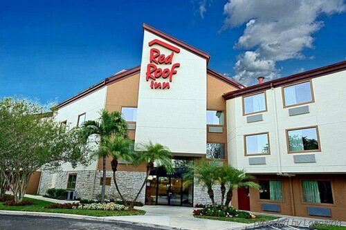 Red Roof Inn PLUS+ West Palm Beach, Забронировать Отель Уэст-Палм-Бич Palm Beach County