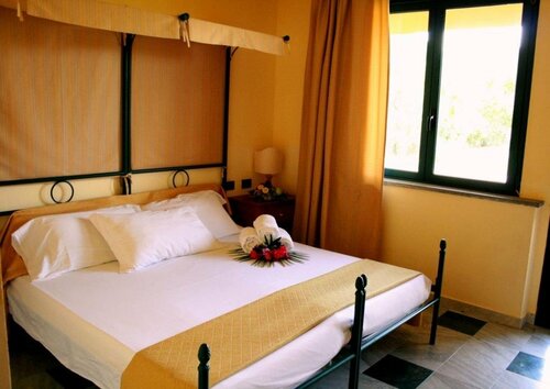 Marina del Marchese, Reservar Resort Hotéis em Botricello com piscina, Piscina