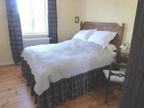 B&B Fiddlers Inn, Забронировать Отель «постель и завтрак» Нойруппин Бранденбург, рядом с Kulturhaus Stadtgarten
