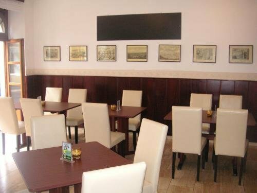 Pension Altstadt Garni, Забронировать Гостевой дом Отели в центре Бад-Виндсхайм, в центре
