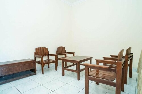 RedDoorz near Kampus 3 UTY Yogyakarta, Book Hotel Hotels in Yogyakarta Province with Parking, Parking