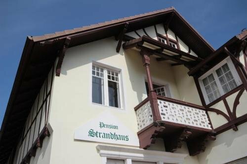 Villa Pension Strandhaus, Забронировать Гостевой дом Отели Травемюнде с парковкой, Парковка