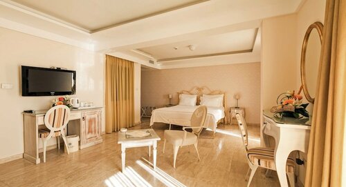 Hotel Azimut, Rezervasyon Otel Sveti Stefan 