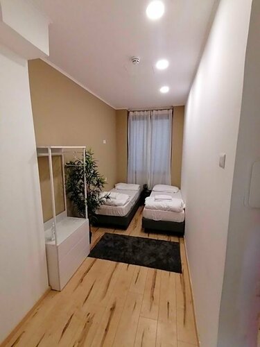 QUO Milano, Забронировать Хостел Хостелы Милана, рядом с Сан Бабила, Хостел