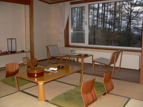 Kusatsu Green Park Palace, Забронировать Отель Отели Gunma с парковкой, Парковка