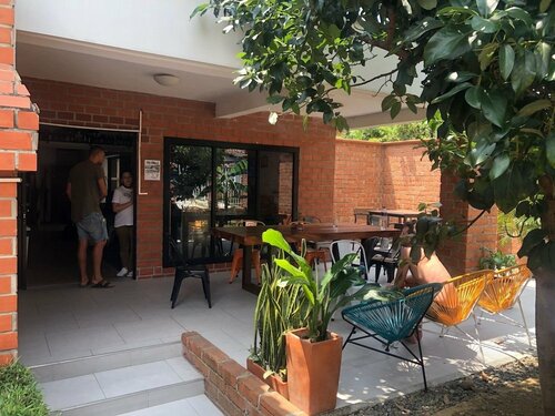 Black Sheep Medellin, Забронировать Хостел Хостелы Медельин, рядом с Парк Эль Побладо, Хостел