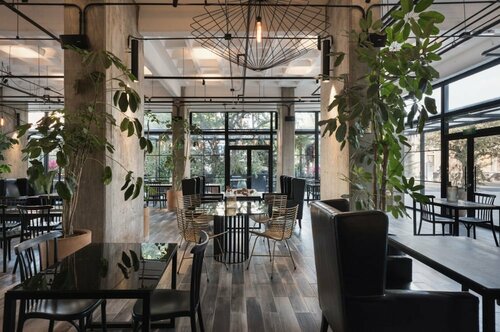 Bellwort Hotel, Rezerwuj Hotel Hotele w Guadalajara z basenem, Basen