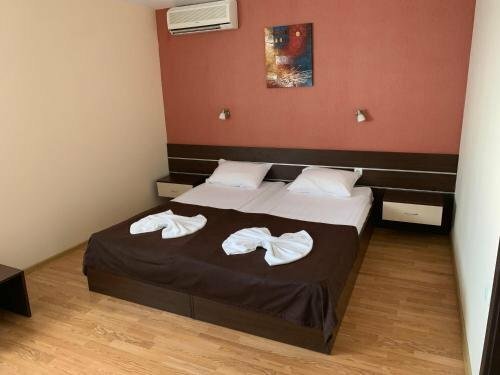 Family Hotel Piter, Varaa Hotelli Golden Sands 