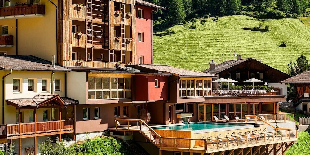 Tonzhaus Hotel & Pizzeria