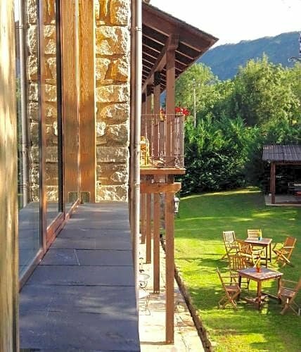 Hotel Casa Arcas, Забронировать Отель Отели Benasque Valley 3 звезды, 3*