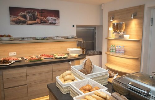 La Dolce Vita Linde Landgasthaus, Забронировать Отель Отели Гроссенлюдер с парковкой, Парковка