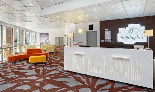 Holiday Inn Toulon City Centre by IHG, Забронировать Отель Отели Тулона с завтраком, рядом с Гавань Тулона, Завтраки