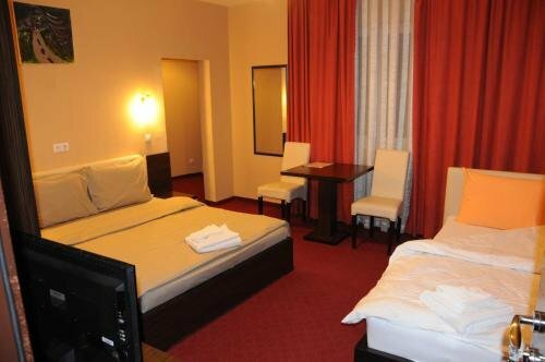 Hotel City, Забронировать Отель Отели Приштина 3 звезды, 3*