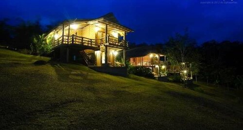 The Cliff and River Jungle Resort ภูผาและลำธารรีสอร์ท, Забронировать Отель Пханом провинция Сурат Тхани