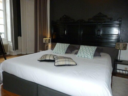 Une nuit au second Chambre d hôtes, Забронировать Отель 02. Прескиль Лион, рядом с Cinema and Miniature Museum