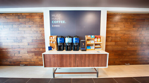 Holiday Inn Express & Suites Houston Southwest Galleria Area by IHG, Buchen Sie Hotel Houston Texas Gulf Coast