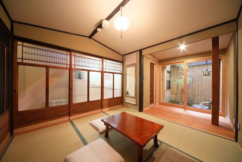 Kyomachiya Gion Miyagawatei, Брондау Демалыс үйі Kyoto Japan, Old Rissei Elementary School маңындағы