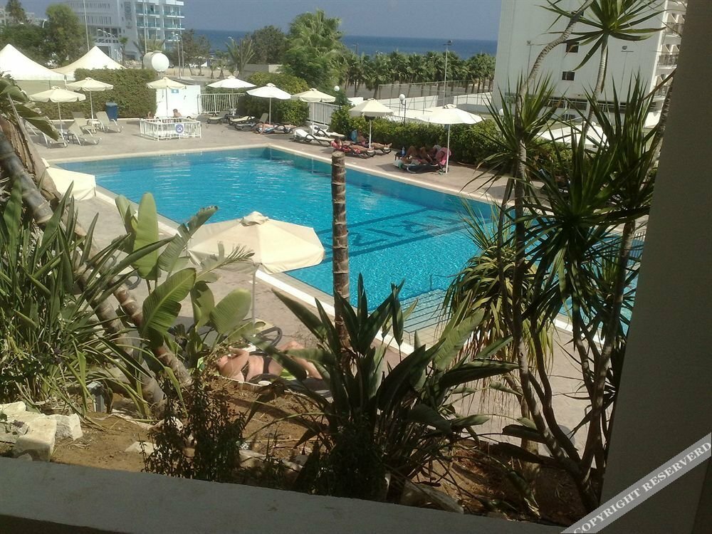 Trizas Hotel Apartments