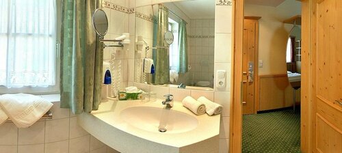 Hotel Gasthof Metzgerei Keindl, Boek Hotel Hotels in Chiemgau met parkeren, Parkeren