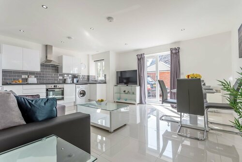 Spire View Apartment, Забронировать Апартаменты/квартира Отели Саутгемптона с парковкой, Парковка