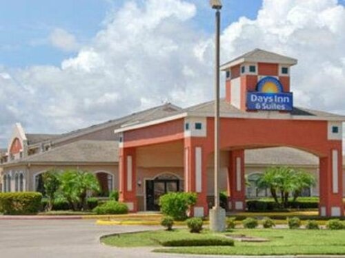 Days Inn & Suites by Wyndham Corpus Christi Central, Забронировать Отель Корпус-Кристи штат Техас