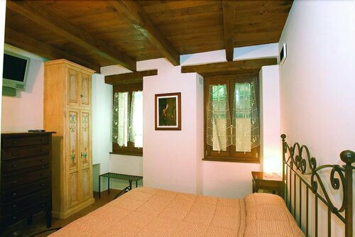 B&B La Torretta sul Borgo, Book Bed and Breakfast Romagna hoteller med parkering, Parkering