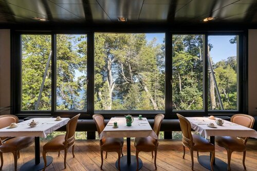Calfuco Wine Hotel & Spa, Забронировать Курортный отель Вилья-ла-Ангостура Неукен
