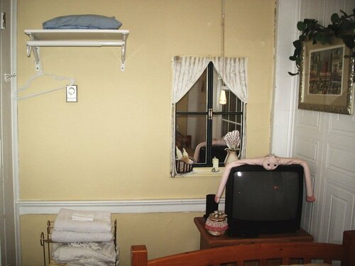 Brookside Inn At Laurens, Book Bed and Breakfast Laurens New York State