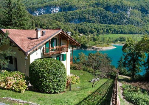 Al Trovante - Gardaslowemotion, Забронировать Отель Тенно Alto Garda e Ledro