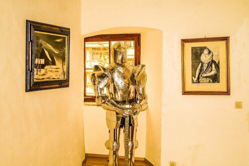 Schlosshotel Höfingen, Забронировать Отель Леонберг Баден-Вюртемберг