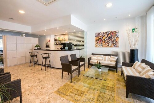 Stella Hotel, Забронировать Отель Отели в центре Сироло с завтраком, отели в центре Сироло с завтраком