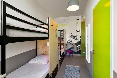 Stayokay Hostel Amsterdam Vondelpark, Забронировать Хостел Хостелы Амстердама, рядом с Рейксмюсеум, Хостел