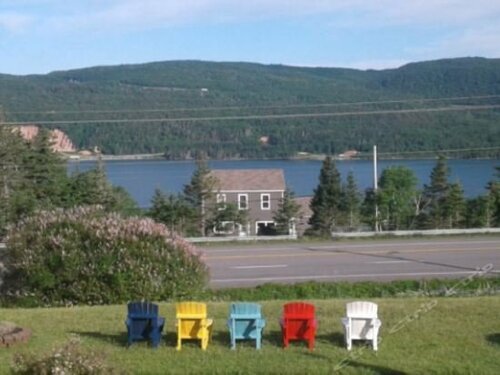 Travels Inn Victoria County, Book Bed and Breakfast Boularderie East 