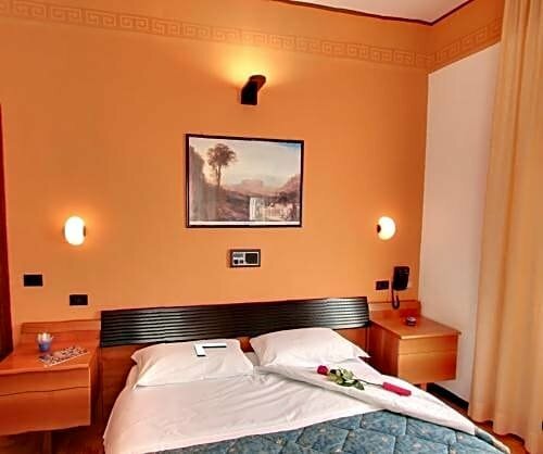 Hotel Valentino Centro Storico, Book Hotel Orvieto Umbrien