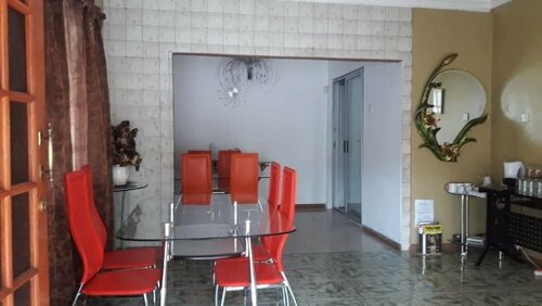 Amogelang Guest House, Boek Pension Kasane Chobe, in de buurt van Mowana Golf Course