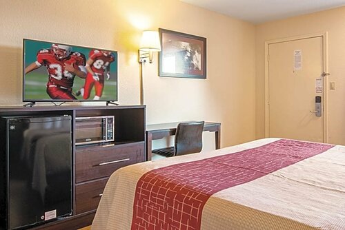 Red Roof Inn Needles, Prenota Hotel Needles California