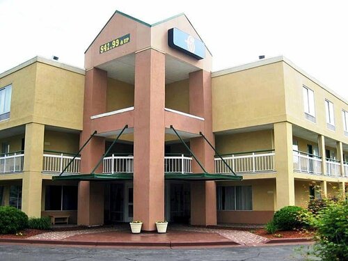 Econo Lodge Inn and Suites, Book Hotel Tennessee hoteller med pool, Swimmingpool