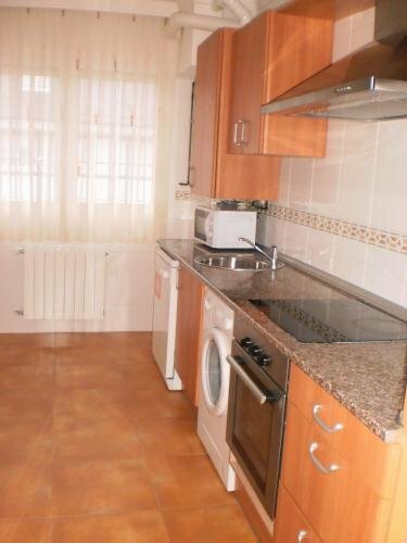 Apartamentos El Guardaviñas, Book Lejlighed Hoteller i Abalos med pool, Swimmingpool