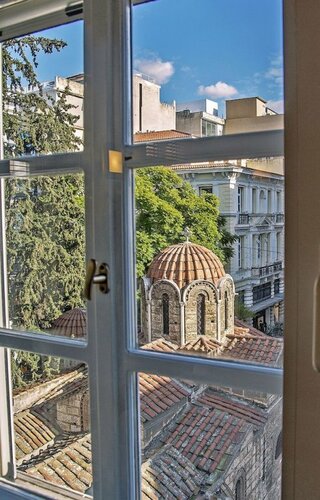 Four Streets Athens - Luxury Suites Apartments in Athens, Забронировать Апартаменты/квартира Отели Афин с парковкой, Парковка