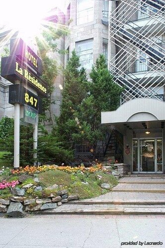 Hotel La Residence du Voyageur, Забронировать Отель Отели Плато-Мон-Рояля с парковкой, Парковка