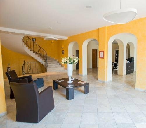 Radici Resort, Забронировать Курортный отель Мирабелла-Эклано Ирпиния