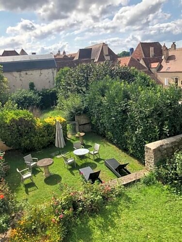 Hôtel des Cymaises, Забронировать Отель Семюр-ан-Осуа 