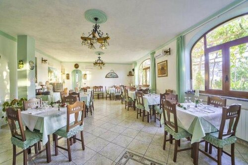 Hotel Villa Cimmentorosso, Забронировать Отель Отели Форио с завтраком, Завтраки