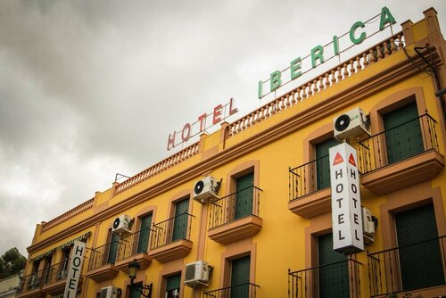 Hotel Ibérica, Varaa Hotelli Valencia de Alcantara 
