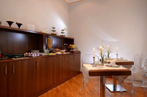 Hotel Golden, Book Hotel Via Veneto 