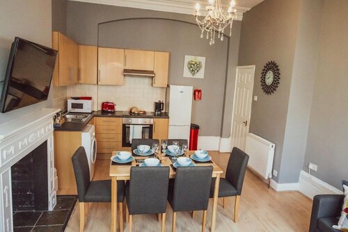 Novelty Suites, Забронировать Апартаменты/квартира Отели Большого Лондона с парковкой, Парковка